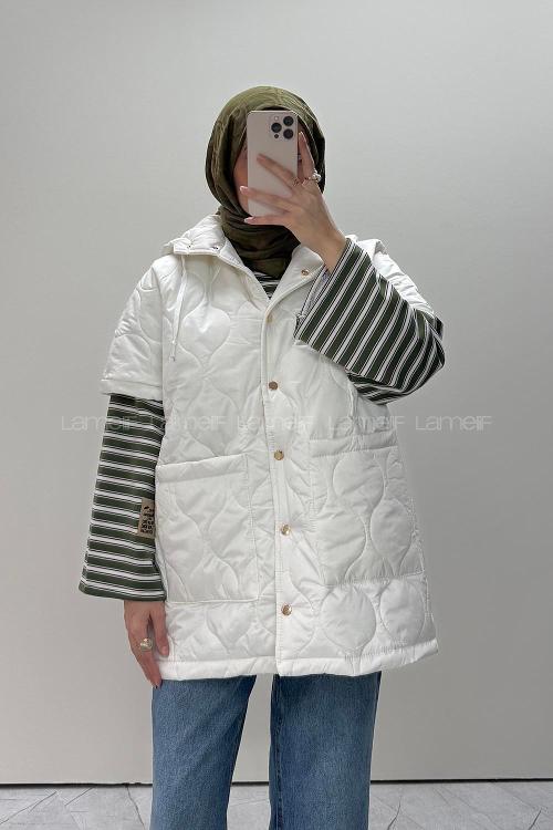 Lamelif Oversize Gold Çıt Çıt Detaylı Şişme Yelek Beyaz