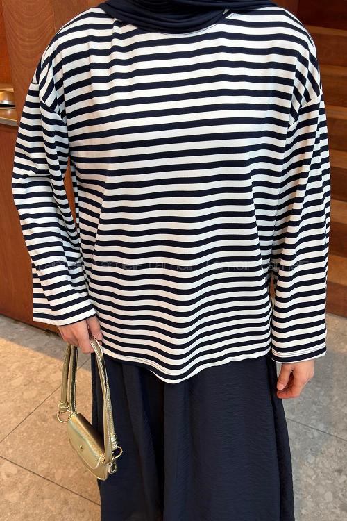 Navy Blue Crew Neck Long Arm Sweatshirt